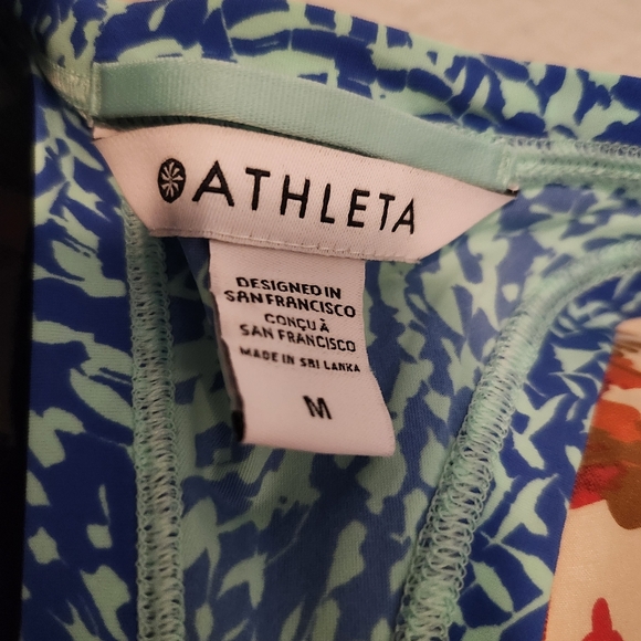 Athleta Ultimate Train Racerback Tank Size M - Picture 4 of 5